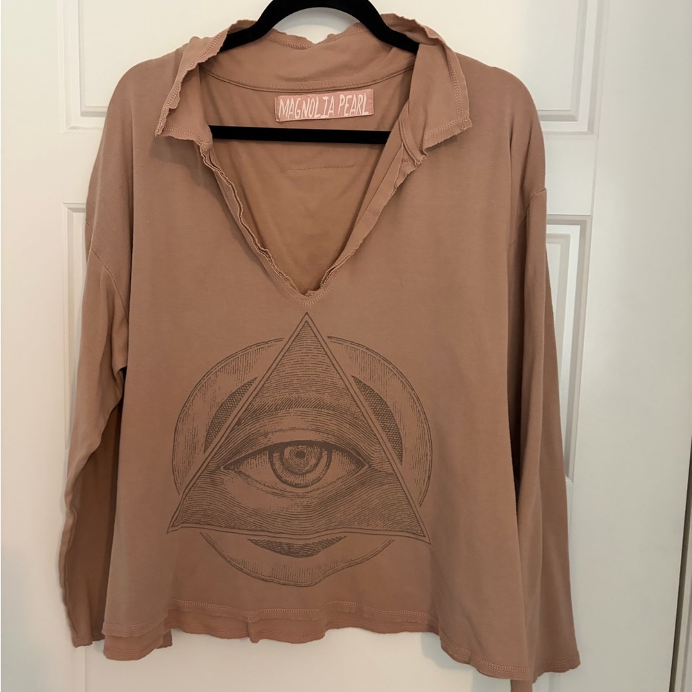 Magnolia Pearl Rust Colored Eye Graphic Sweatshirt